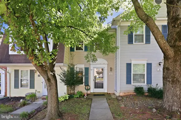 33 Alden Ct, STERLING, VA 20165