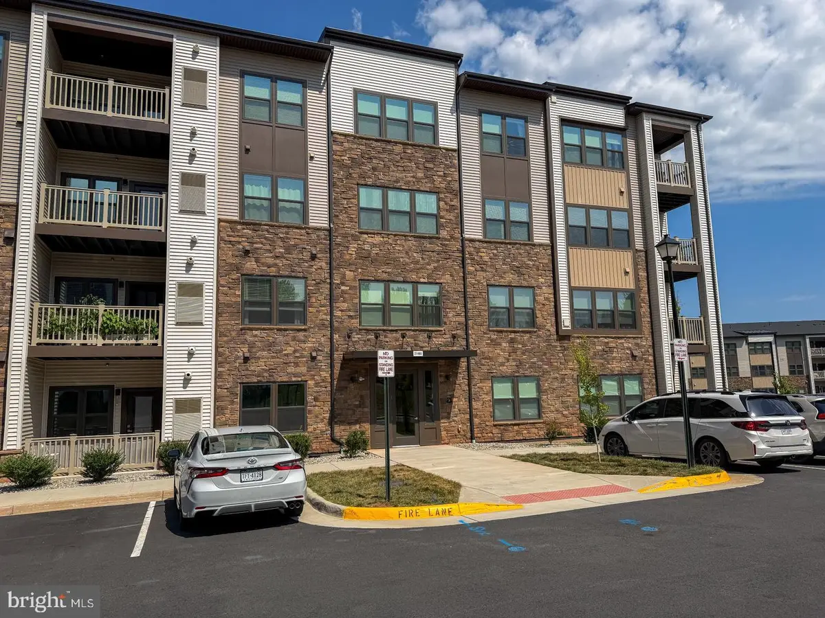 21480 Mount Sterling Ter #402, Sterling, VA 20164 - #1