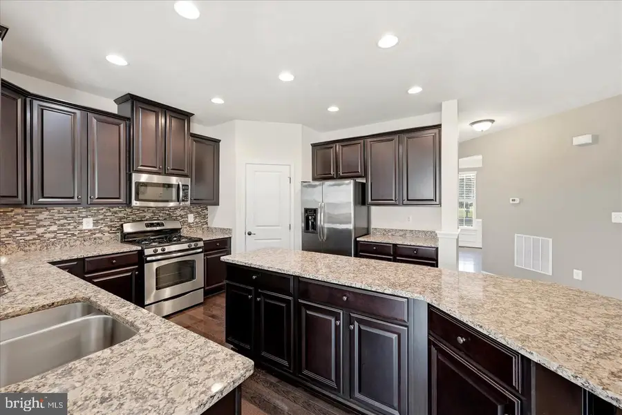 26780 Crusher Dr, Chantilly, VA 20152 - #2