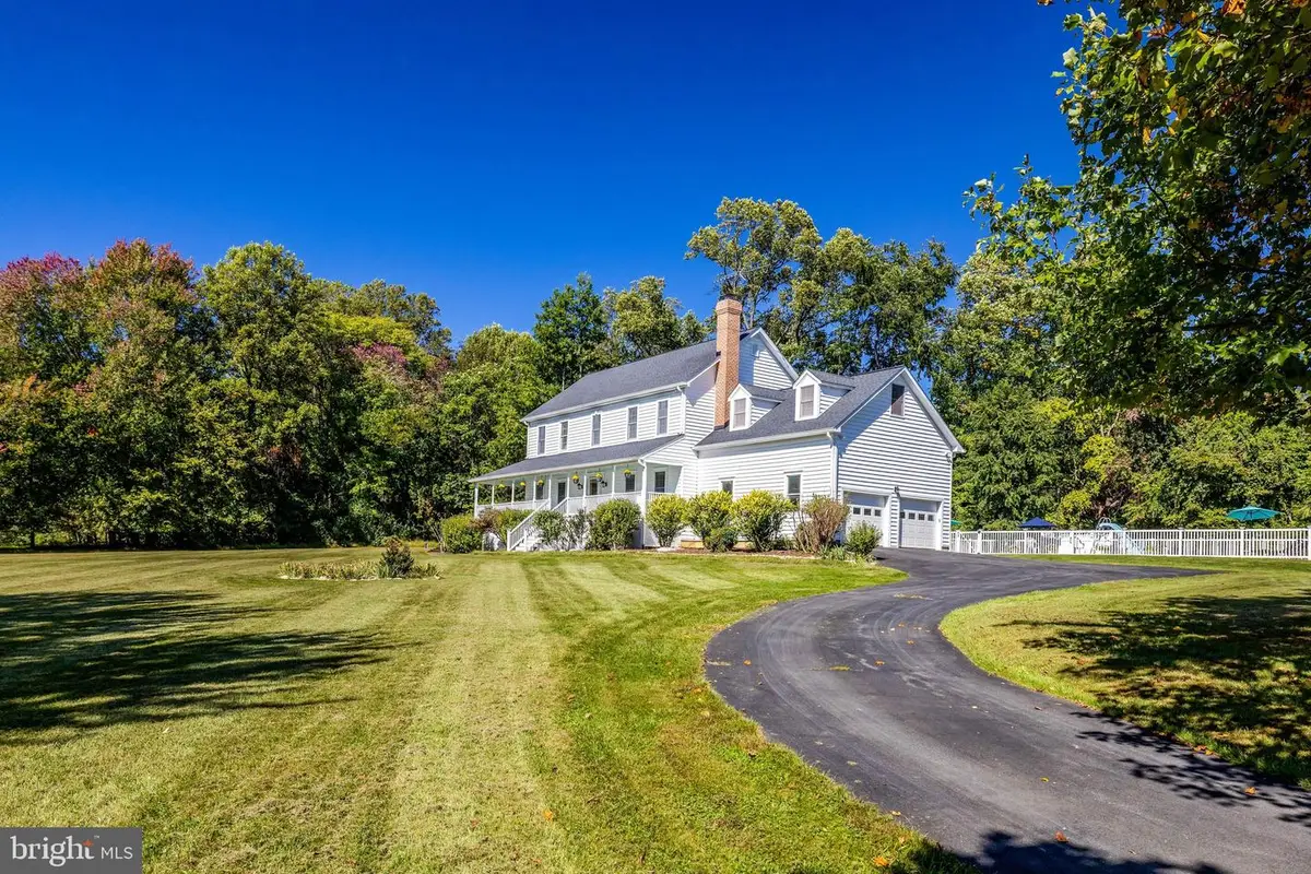 37804 Clear Brook Ln, Lovettsville, VA 20180 - #1