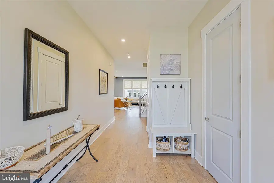 25604 Harvest Hills Dr, Chantilly, VA 20152 - #3