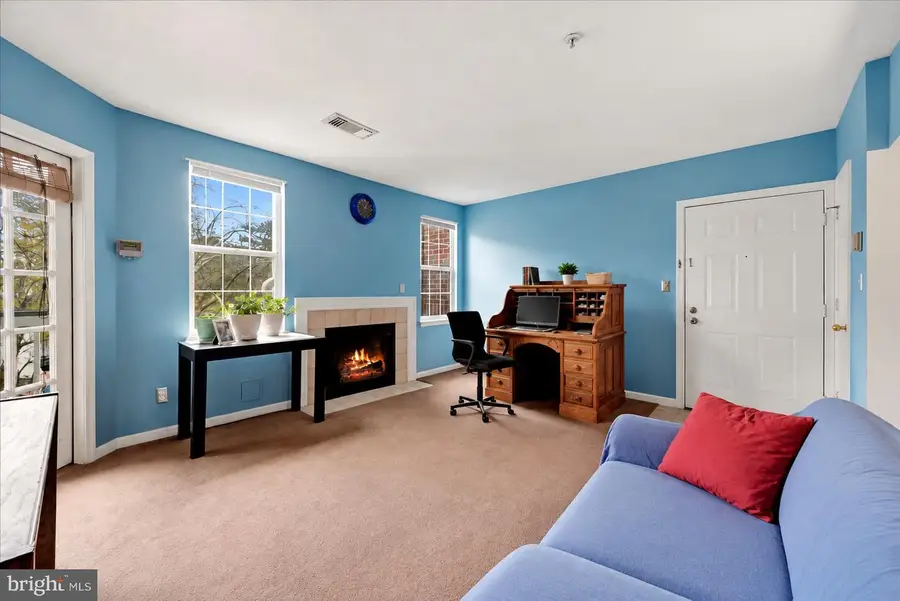 20330 Beechwood Ter #201, Ashburn, VA 20147 - #3