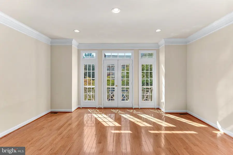 43756 Lees Mill Sq, Leesburg, VA 20176 - #3