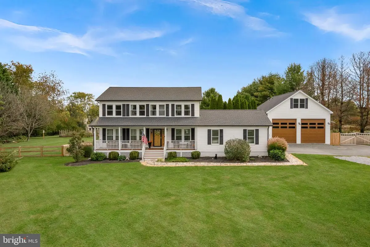 16486 Purcellville Rd, Purcellville, VA 20132 - #1