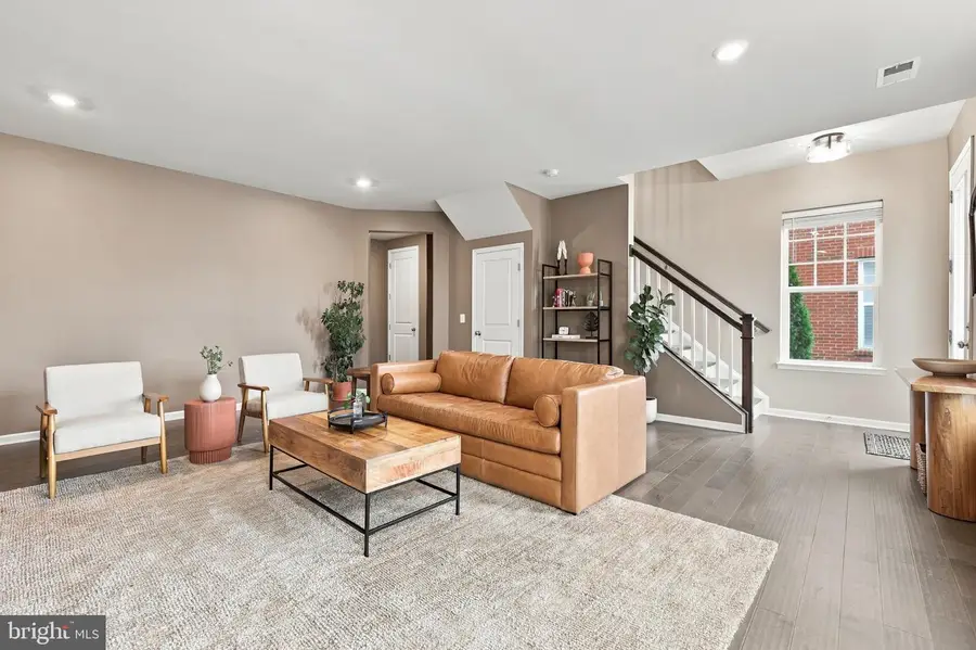 42997 Cattail Marsh Pl, Leesburg, VA 20175 - #3