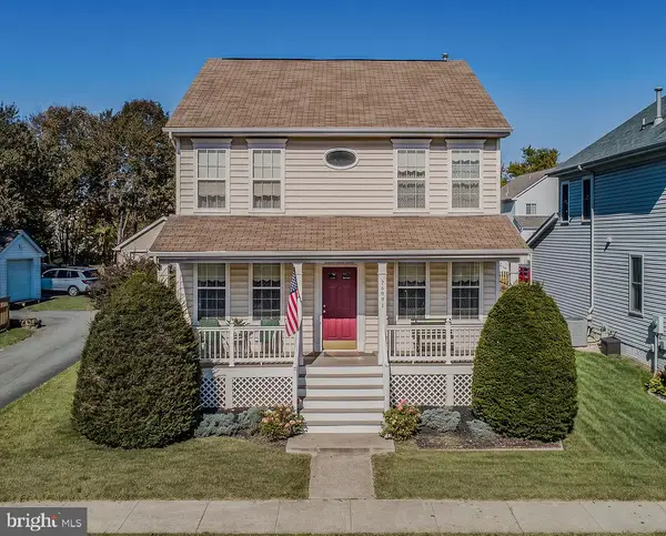 25991 Glasgow Dr, CHANTILLY, VA 20152