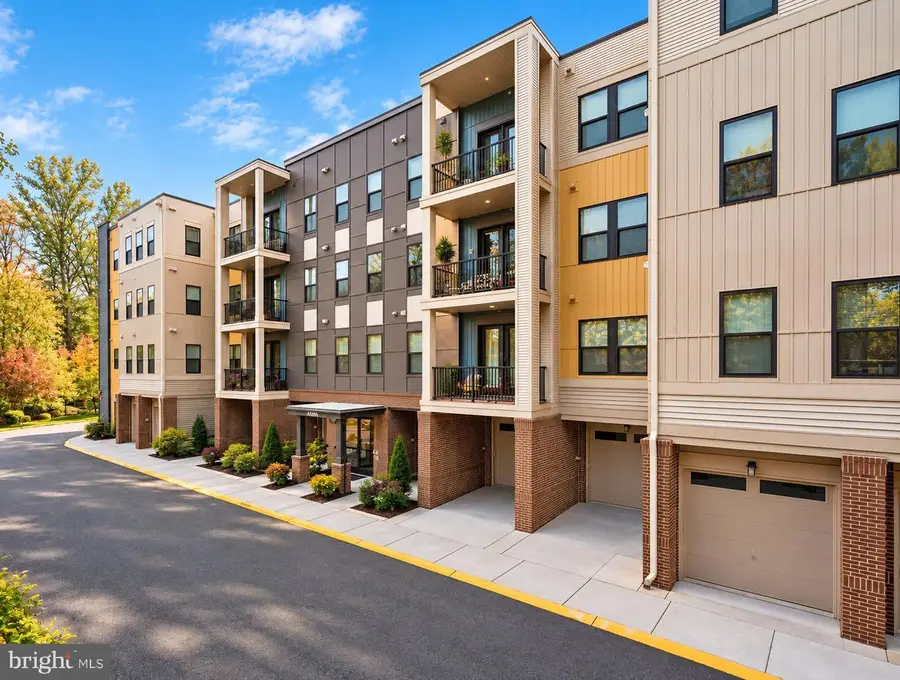 43095 Wynridge Dr #205, Broadlands, VA 20148 - #2