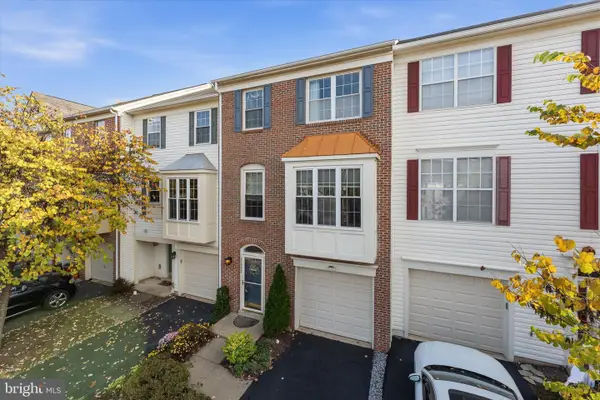 21777 Kings Crossing Ter, ASHBURN, VA 20147