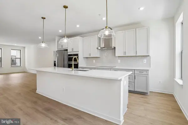 19748 Misty Moss Sq, ASHBURN, VA 20147