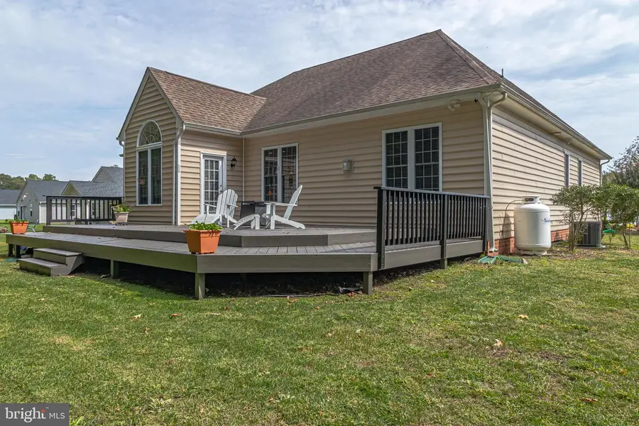 85 Pleasants Ln, Kilmarnock, VA 22482 - Image #3