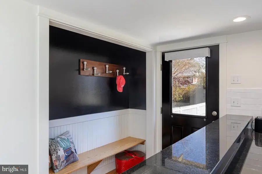 48 Steamboat Rd, Irvington, VA 22480 - #3