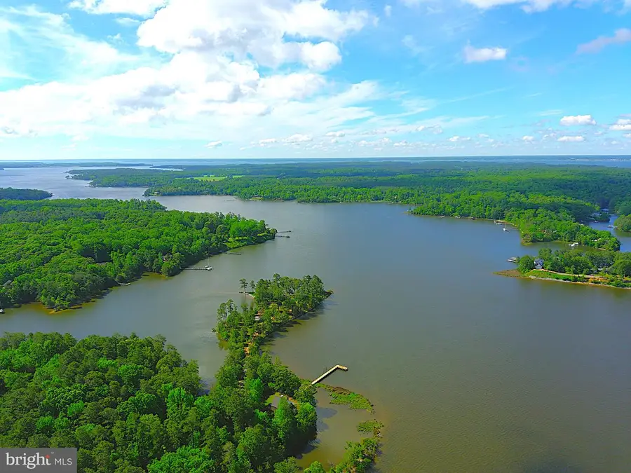 404 Woodbrook Dr, Lancaster, VA 22503 - #2