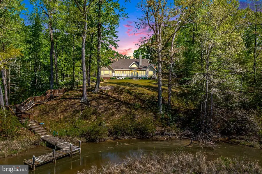 51 Grand Villa Dr, Weems, VA 22576 - #2
