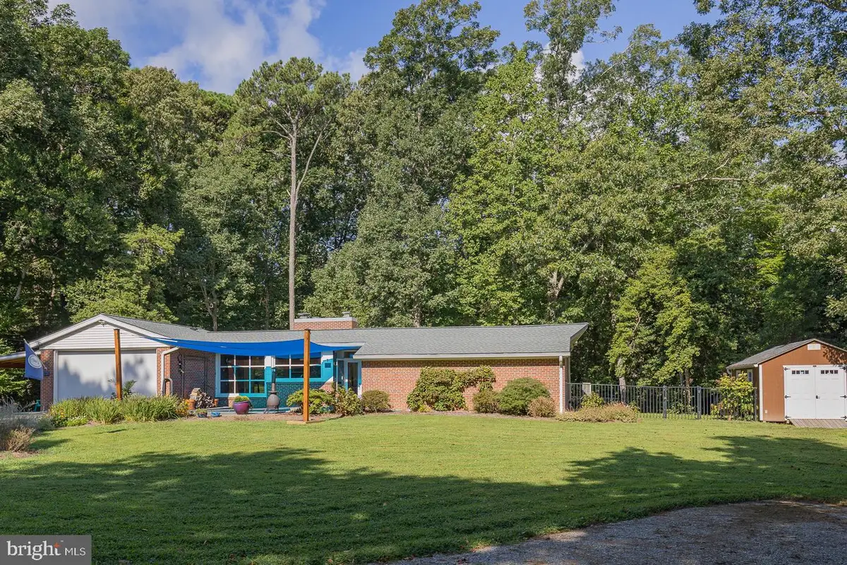 23 Oak Ridge Dr, Kilmarnock, VA 22482 - #1