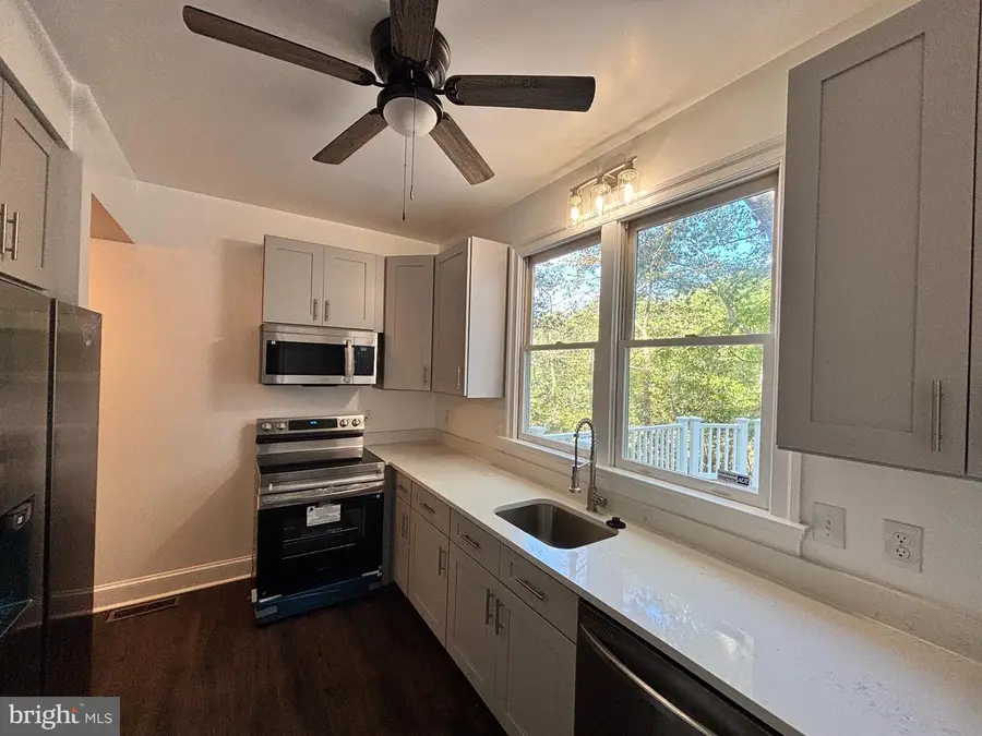 235 Oak Point Dr, Lancaster, VA 22503 - #3