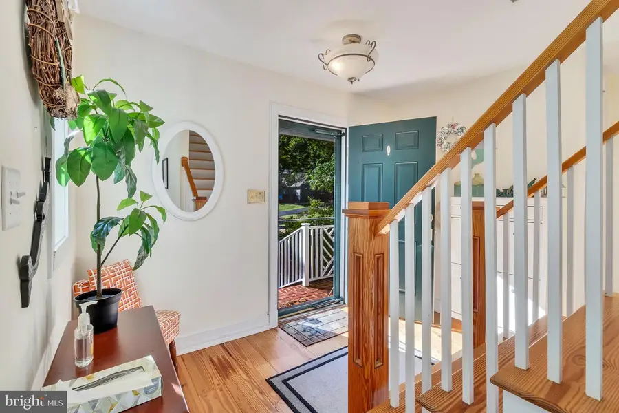 732 Middle Gate Ln, Irvington, VA 22480 - #3