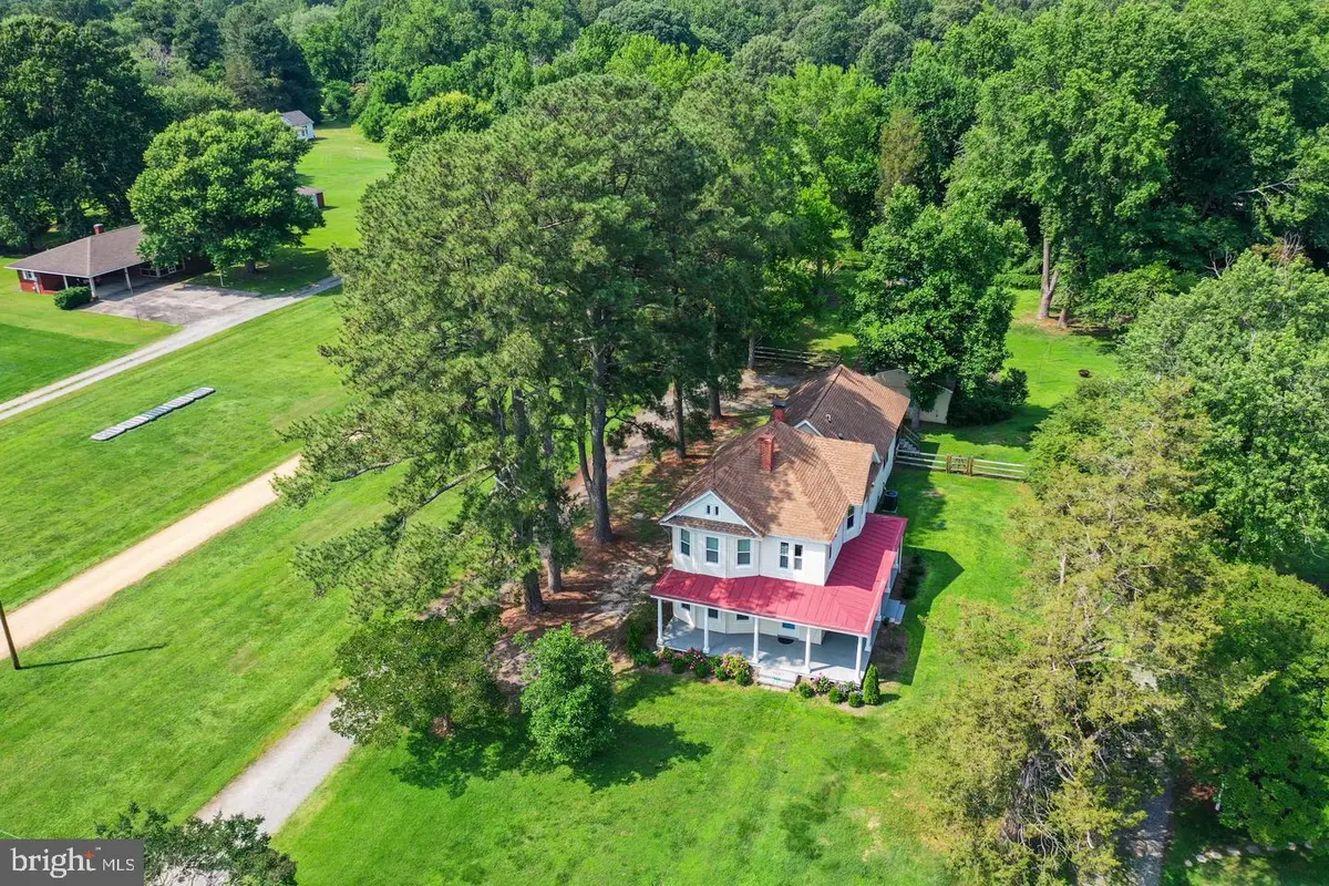 370 King Carter Dr, Irvington, VA 22480 - #1
