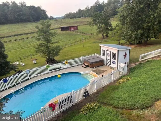 140 Woods Ridge Ln, Reva, VA 22735 - #2