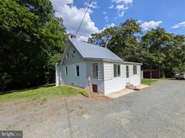 219 Skyview Ln, ARODA, VA 22709