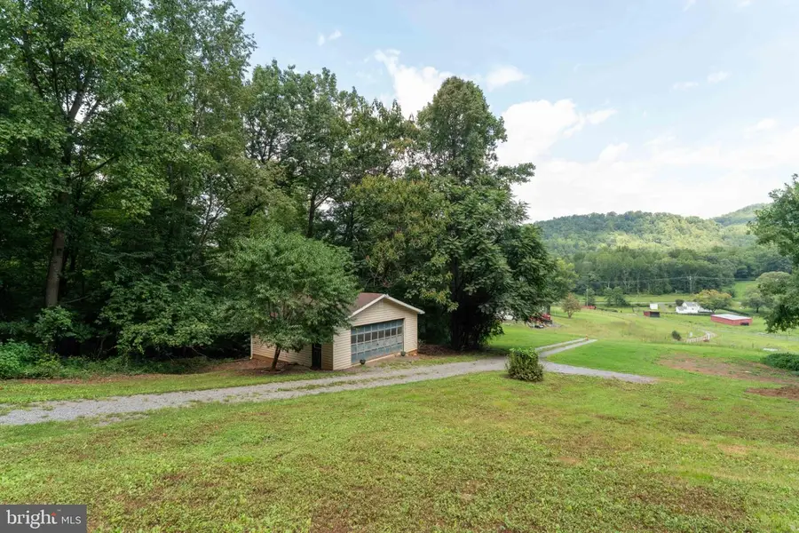 2302 Thoroughfare Rd, Brightwood, VA 22715 - #3