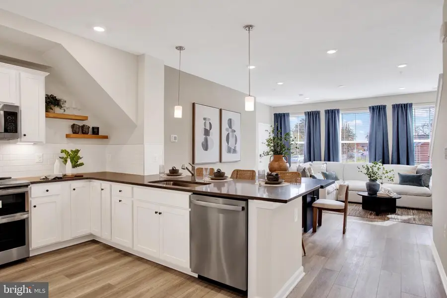 9679 Swallowtail Ln, Manassas, VA 20110 - Image #3