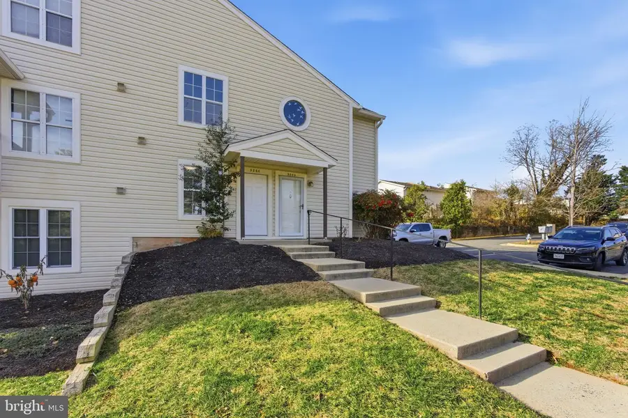 9266 Chapman Oak Dr, Manassas, VA 20110 - Image #2
