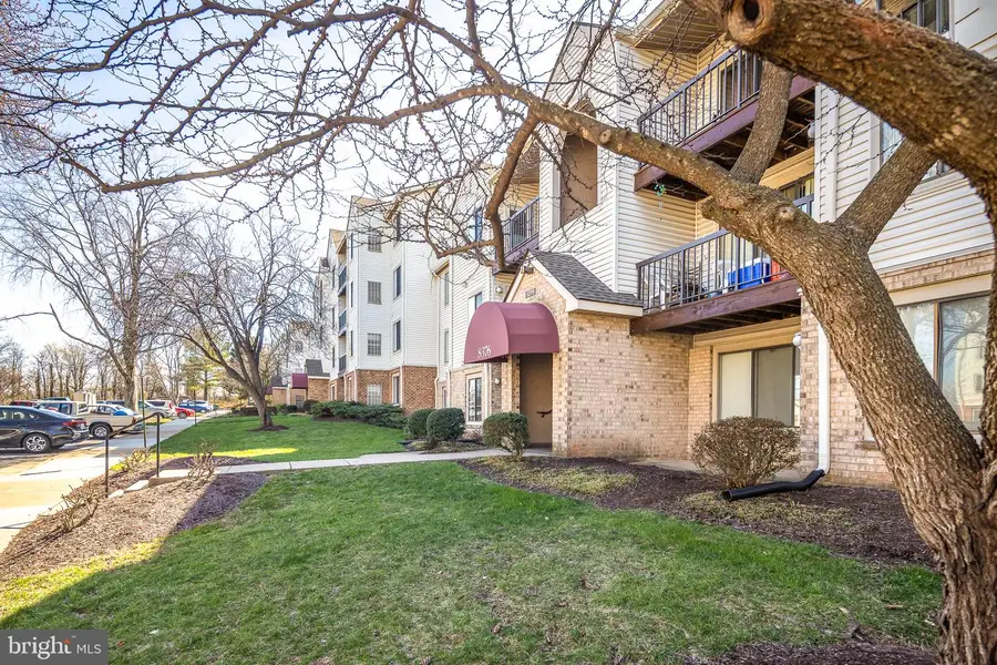 8376 Buttress Ln #302, Manassas, VA 20110 - #2