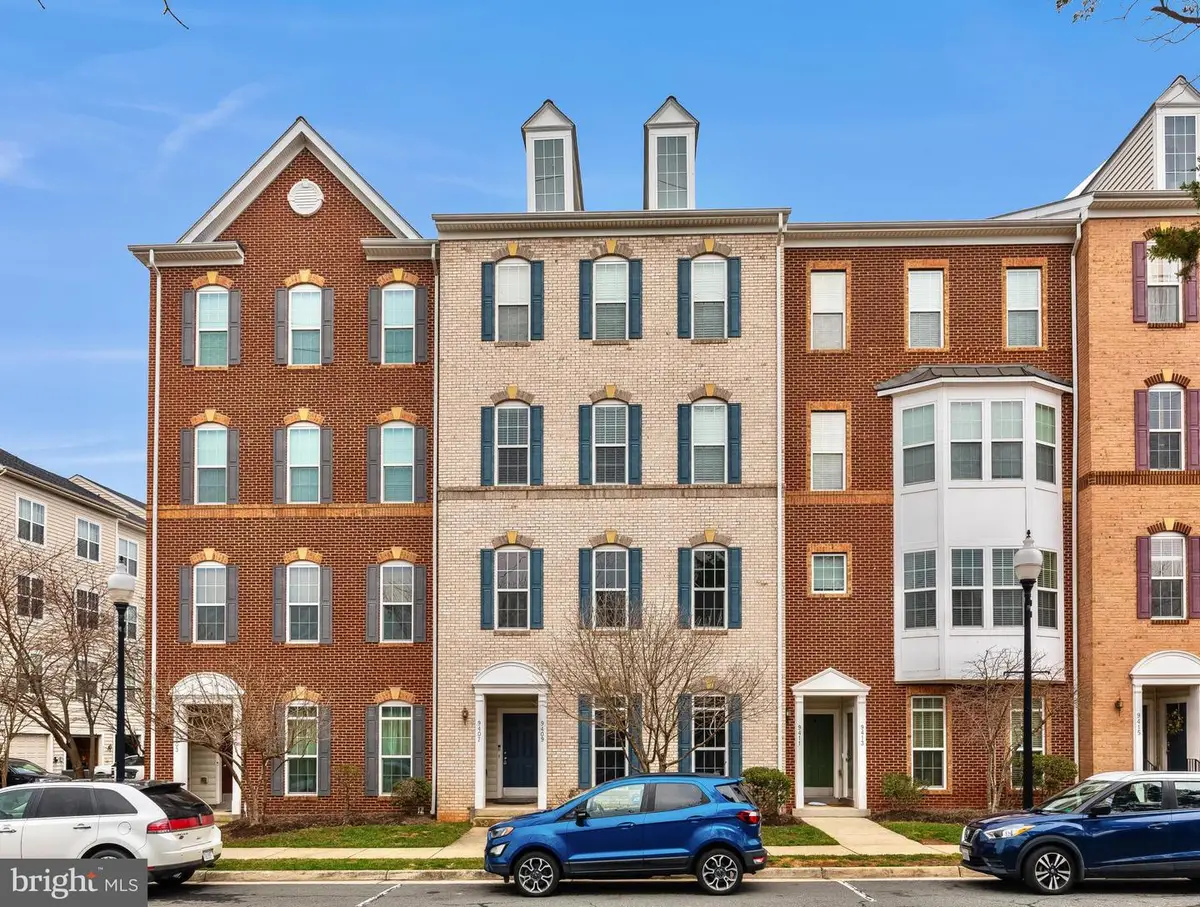 9409 Stonewall Rd, Manassas, VA 20110 - #1