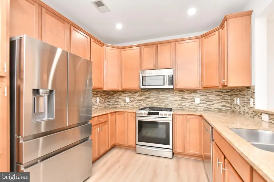 9200 Charleston Dr #404, Manassas, VA 20110 - #3