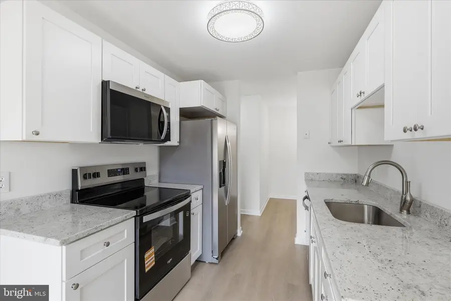 9552 Cannoneer Ct #201, Manassas, VA 20110 - #3