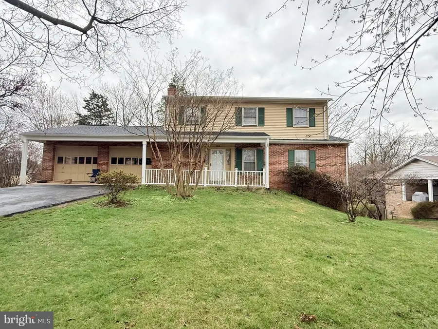 8906 Weir St, Manassas, VA 20110 - #3