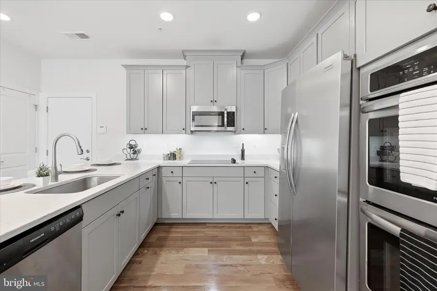 9815 Ames Dr, Manassas, VA 20110 - #2