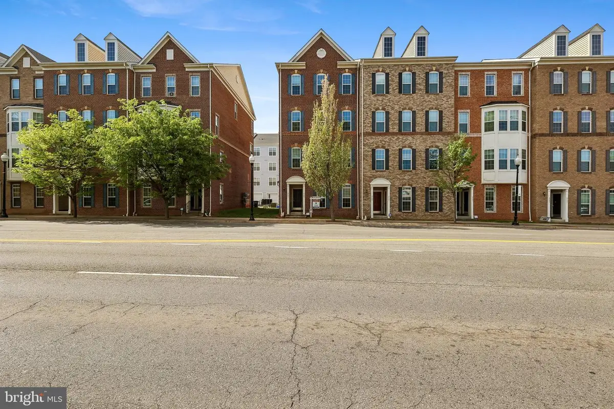 9581 Center St, Manassas, VA 20110 - #1