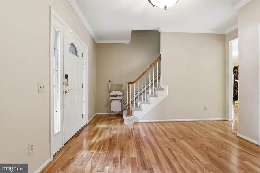 8560 Yoder St, Manassas, VA 20110 - #2