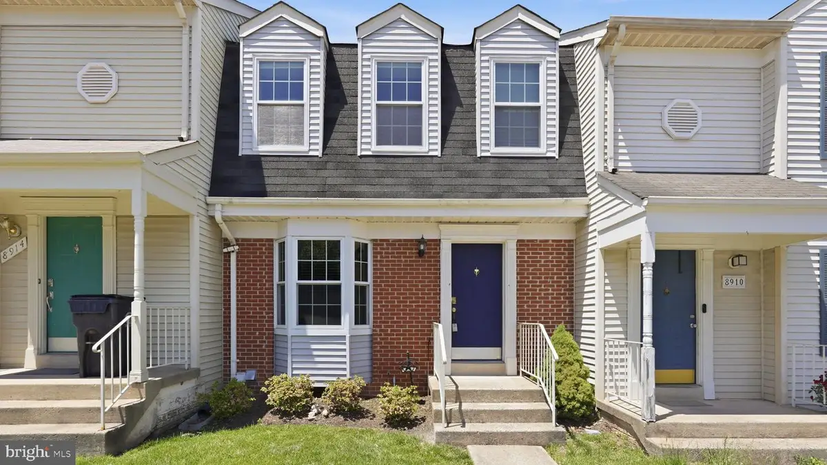 8912 Princeton Park Dr, Manassas, VA 20110 - #1