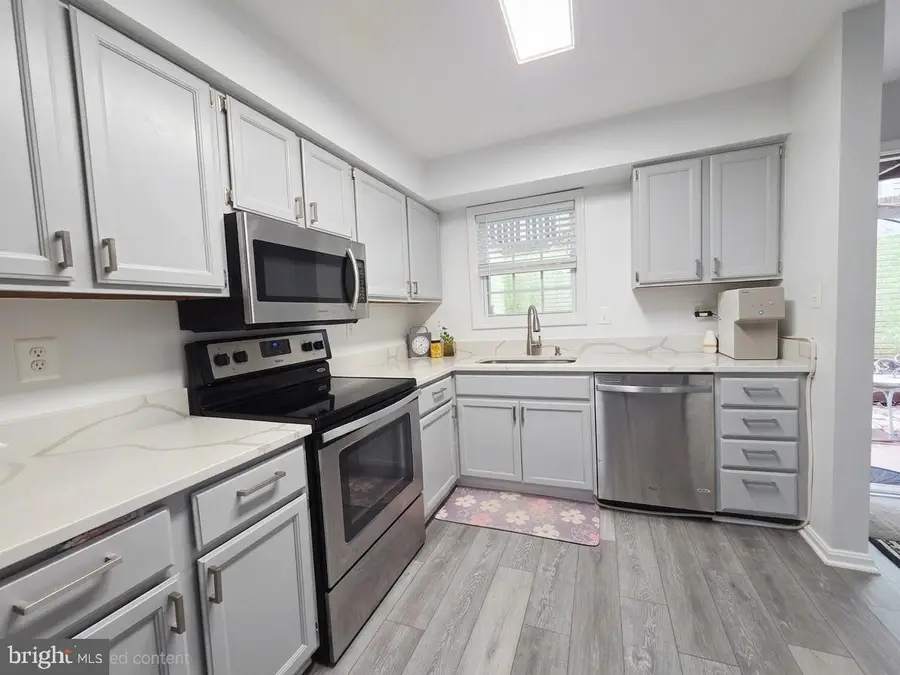 9914 Grapewood Ct, Manassas, VA 20110 - #2