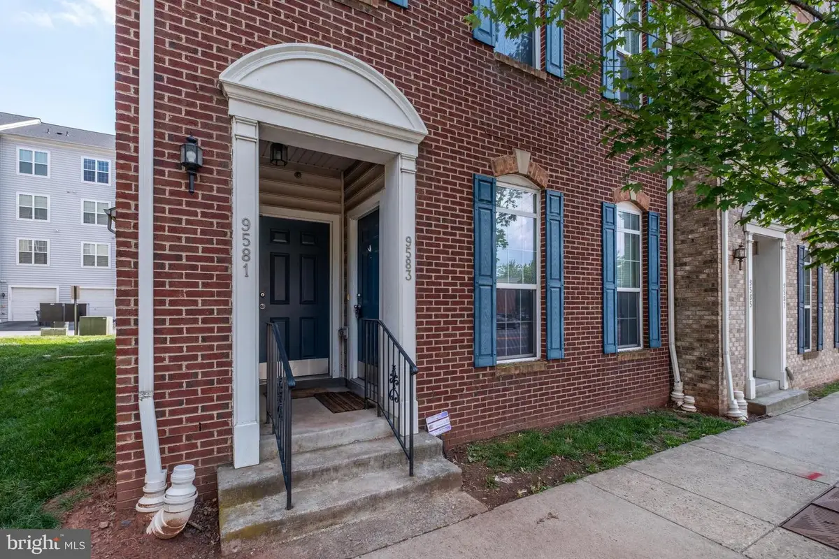 9583 Center St, Manassas, VA 20110 - #1