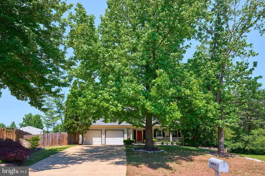 8944 Vicksburg Ln, Manassas, VA 20110 - #2