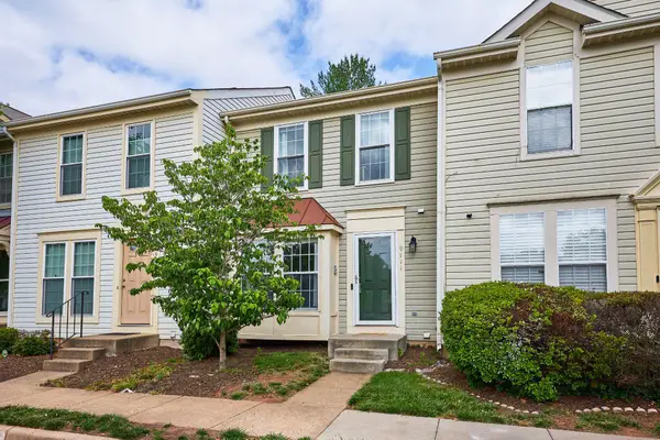 9711 Sassafras Ct, MANASSAS, VA 20110