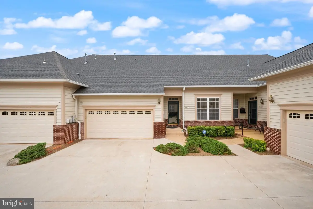 8297 Gaither St, Manassas, VA 20110 - #1
