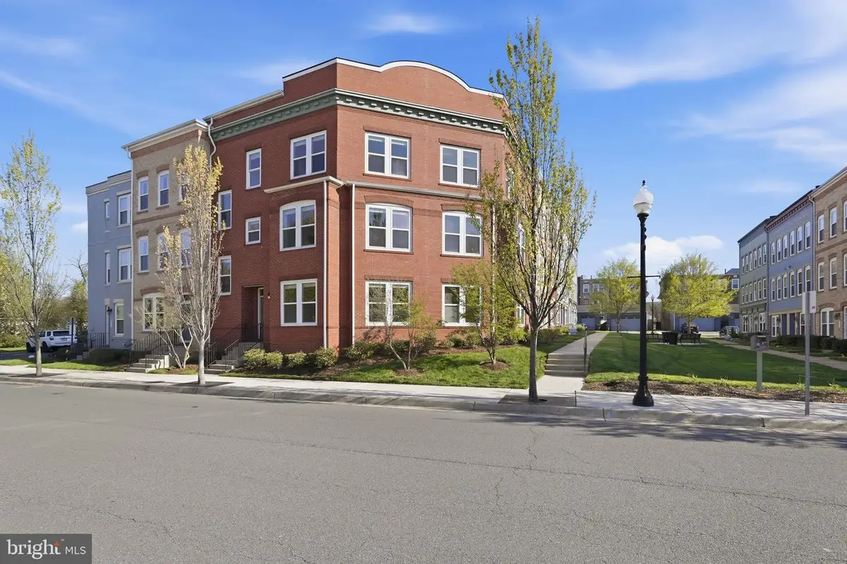8923 Quarry Rd, Manassas, VA 20110 - #1