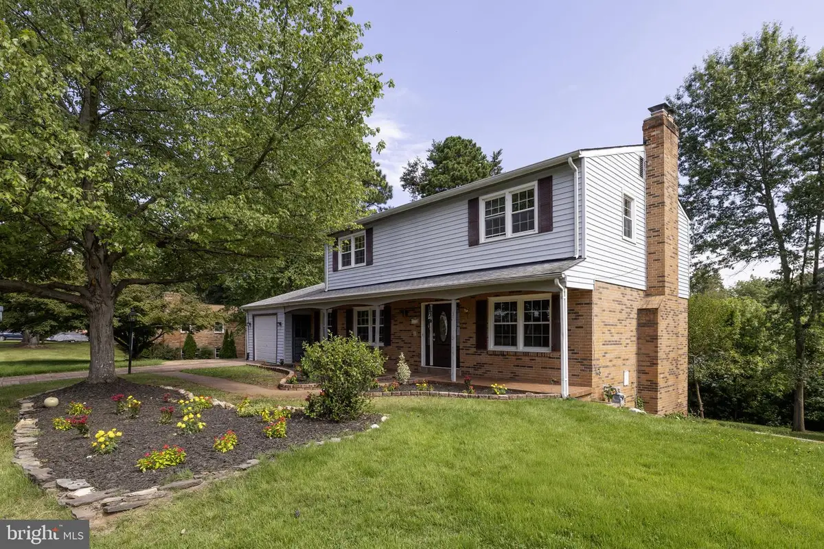 8719 Barnett St, Manassas, VA 20110 - #1