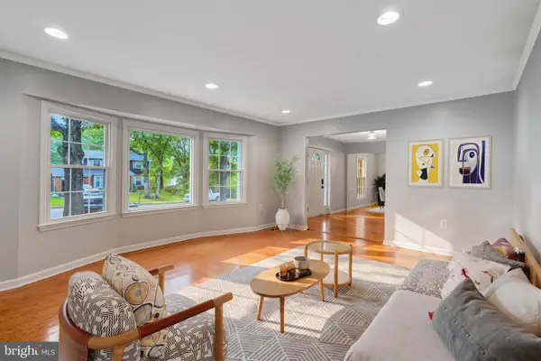 8603 Jackson Ave, MANASSAS, VA 20110