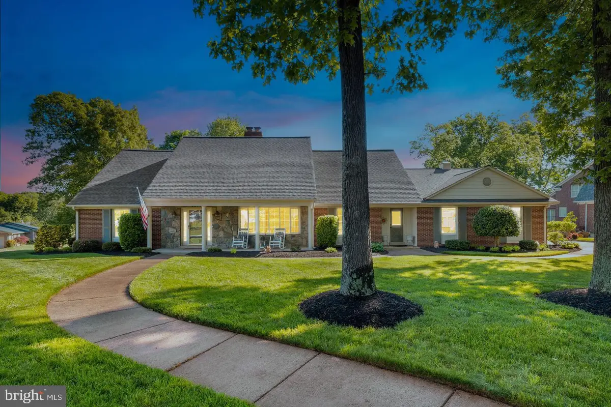 9081 Park Ave, Manassas, VA 20110 - #1