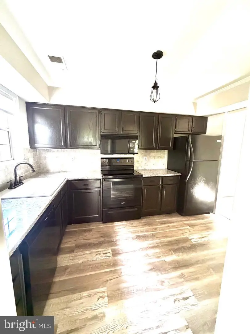 9919 Sugarwood Ln, Manassas, VA 20110 - #1