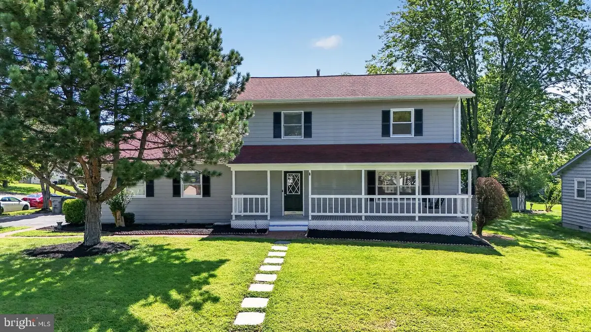 9439 Waterford Dr, Manassas, VA 20110 - #1