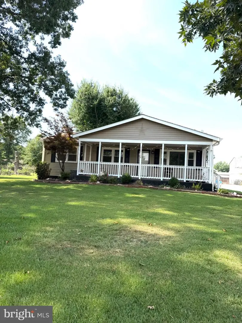 10112 S Grant Ave, Manassas, VA 20110 - #1
