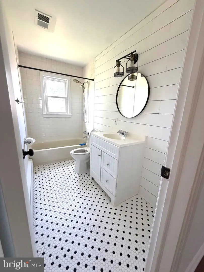 10112 S Grant Ave, Manassas, VA 20110 - #3