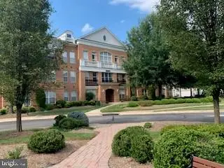 8600 Liberty Trl #204, MANASSAS, VA 20110