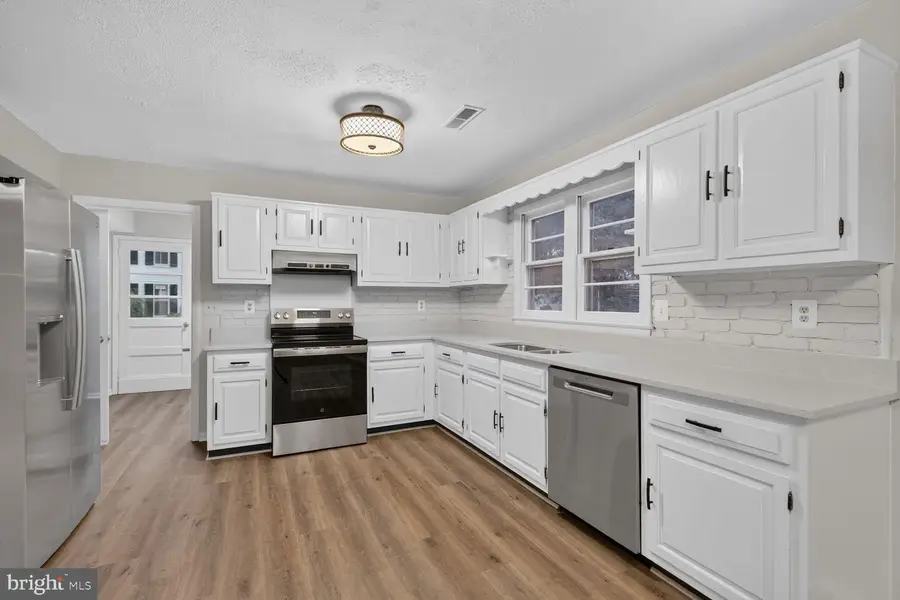 9601 Fairview Ave, Manassas, VA 20110 - #3